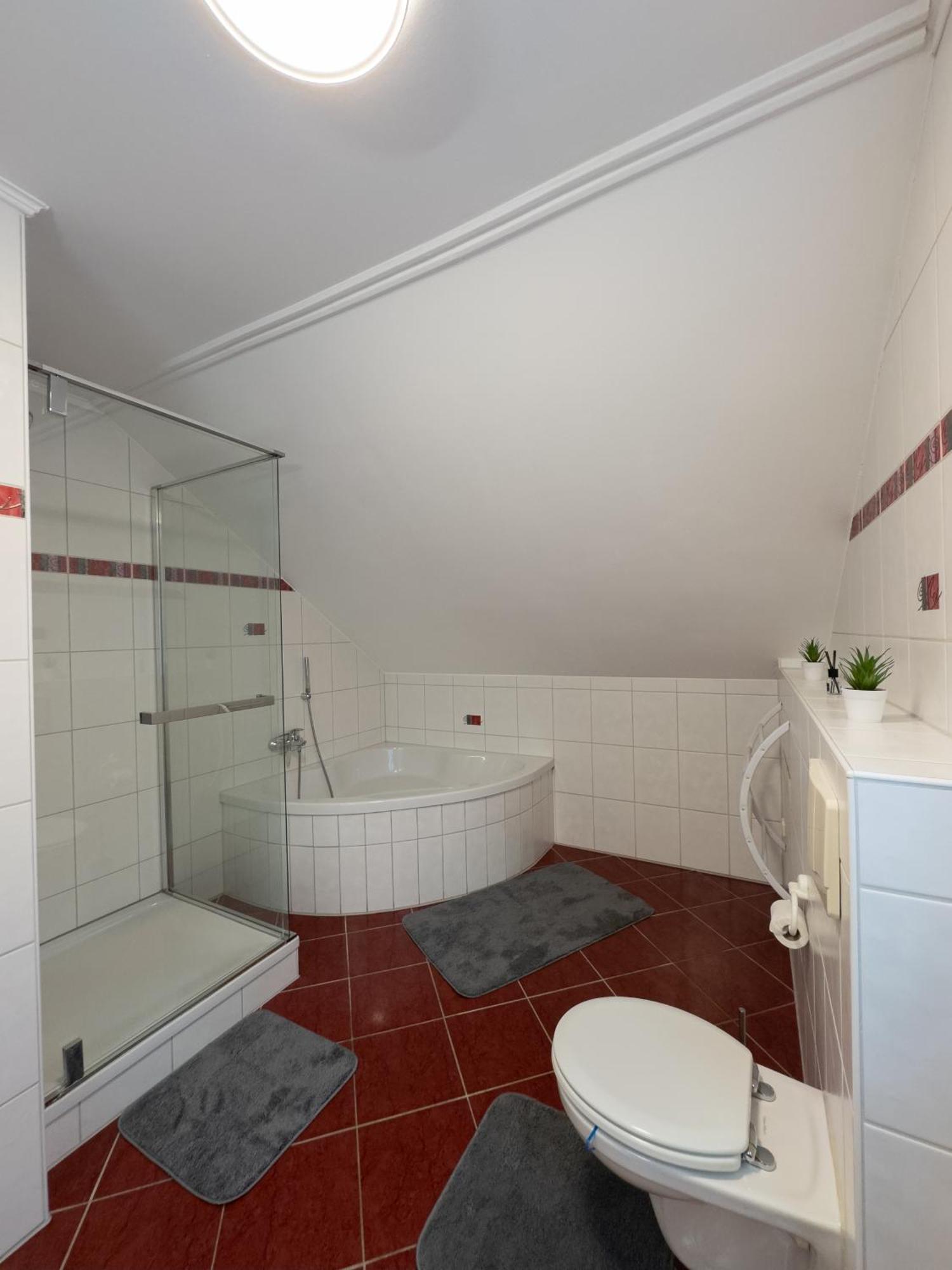 Ganzes Ferienhaus In Leipzig Mit Garage Und Fussbodenheizung Kültér fotó